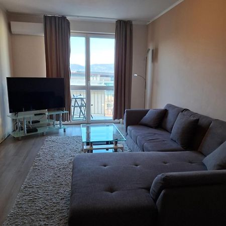 Ferienwohnung Flat At The Edge Of The Center + Parking Budapest Exterior foto
